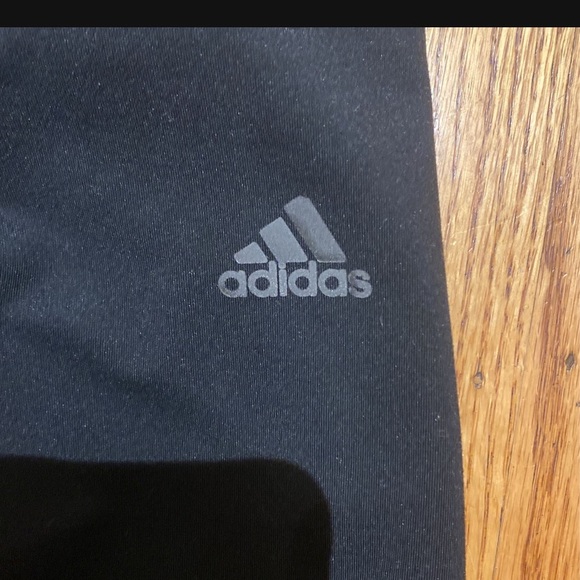 Women’s Adidas Leggings. - Picture 3 of 3